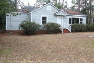 1114 10th Ave in Albany, GA - Building Photo