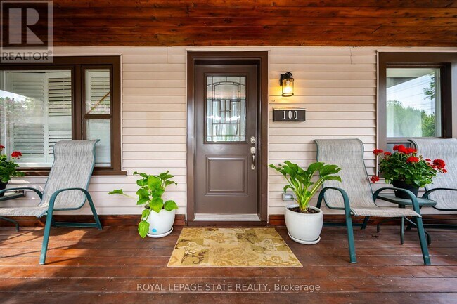 100 Munn St in Hamilton, ON - Building Photo - Building Photo