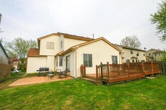 1310 Abbeyhill Dr in Worthington, OH - Building Photo - Building Photo