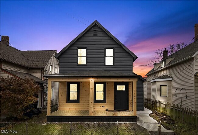 717 Literary Rd in Cleveland, OH - Building Photo - Building Photo