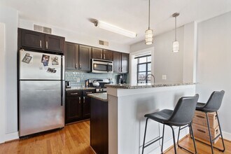 2911 Newark St NW in Washington, DC - Building Photo - Building Photo