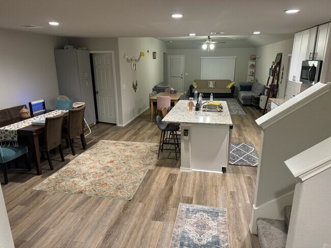 4310 Stuebner Hl Dr in Houston, TX - Building Photo - Building Photo