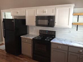 310 Clinton St SE in Jacksonville, AL - Building Photo - Building Photo