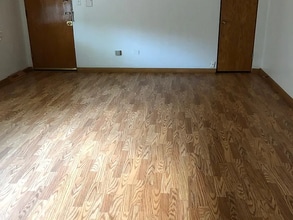 944 Elder Rd in Homewood, IL - Foto de edificio - Building Photo