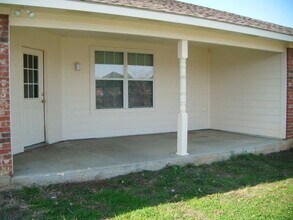 218 Flying Bridge Dr in Gun Barrel City, TX - Building Photo - Building Photo
