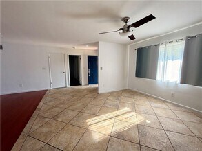 13416 Glenoaks Blvd in Los Angeles, CA - Building Photo - Building Photo