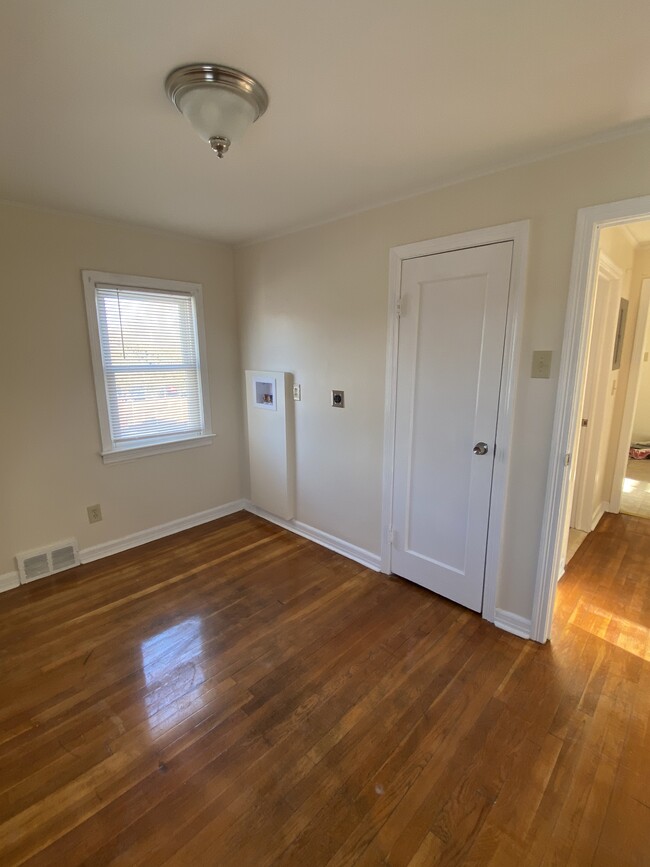 1760 Sherwood Rd in Schenectady, NY - Building Photo - Building Photo