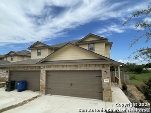 119 Highland Vw in New Braunfels, TX - Foto de edificio - Building Photo