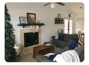 3237 W Woodfield Way in Fayetteville, AR - Building Photo - Building Photo