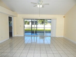 424 SW 38th Pl in Cape Coral, FL - Building Photo - Building Photo