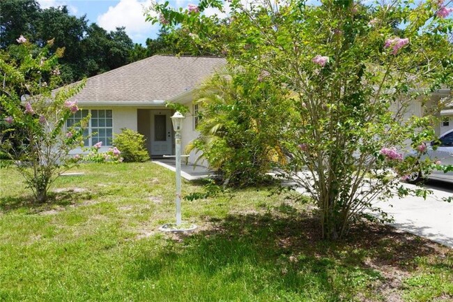 10030 Amicola St, Unit Unit B in Port Charlotte, FL - Building Photo - Building Photo
