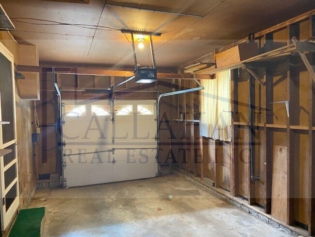 property at 409 W 53rd St