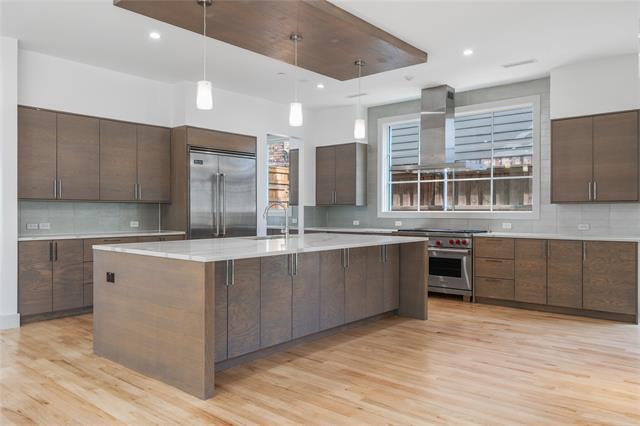 property at 3433 Amherst Ave
