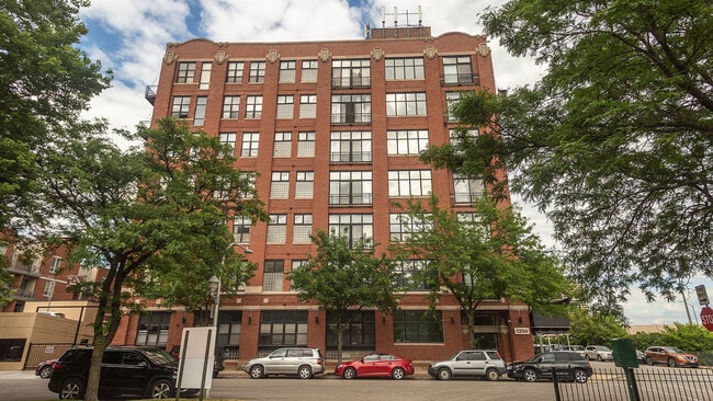 property at 1250 W Van Buren St
