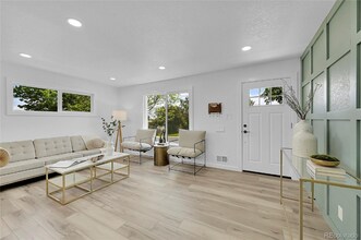 461 W 71st Ave in Denver, CO - Foto de edificio - Building Photo