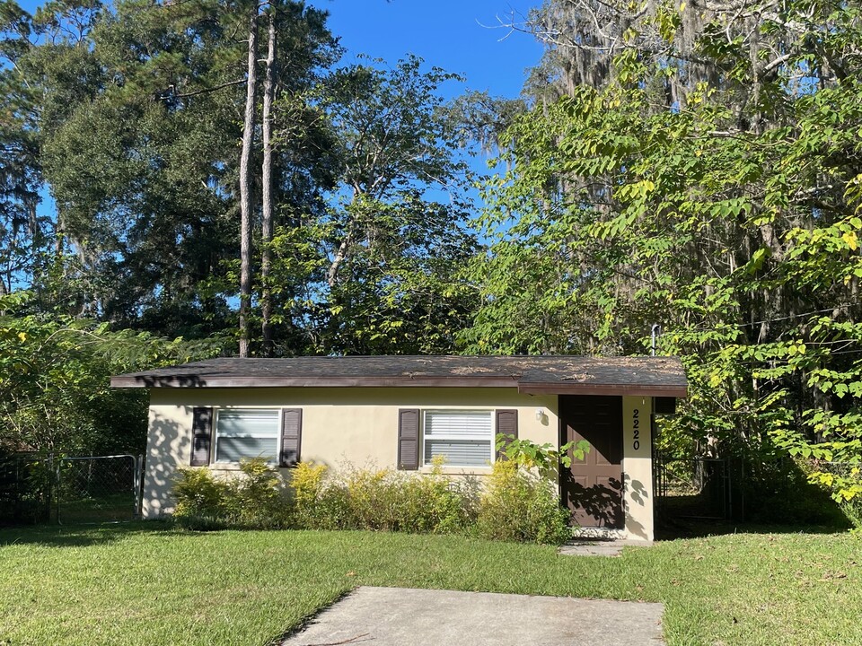 2220 SE 46 Terrace in Gainesville, FL - Building Photo