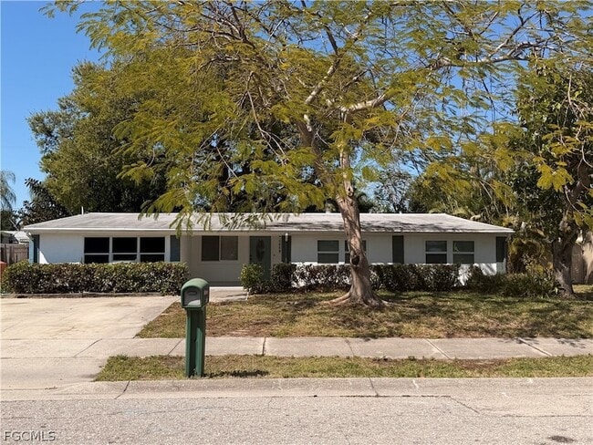 property at 1659 Ricardo Ave