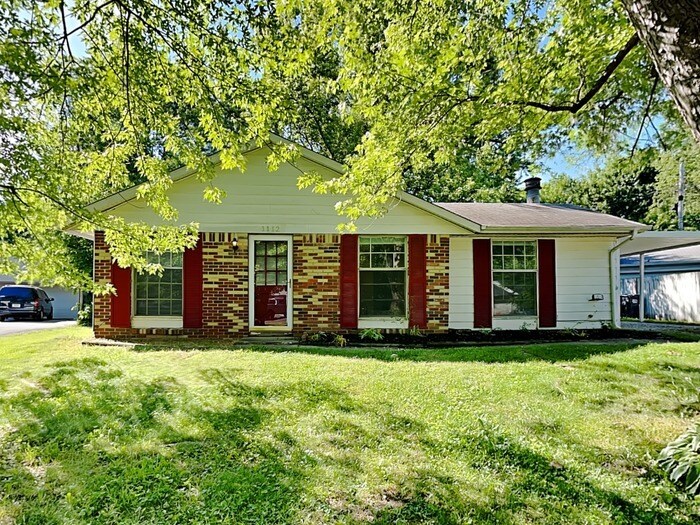 1112 Corn Tassel Row in Greenwood, IN - Building Photo