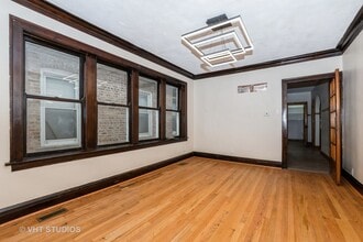 8718 S Marshfield Ave in Chicago, IL - Building Photo - Building Photo