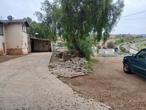 2530 Cherimoya Dr in Vista, CA - Building Photo - Building Photo