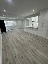 8363 Blackburn Ave, Unit 2 in Los Angeles, CA - Building Photo - Building Photo