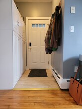 71 Housatonic St, Unit Lower Level in Lenox, MA - Building Photo - Building Photo