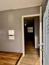 653 NE Waldo Rd in Gainesville, FL - Building Photo - Building Photo