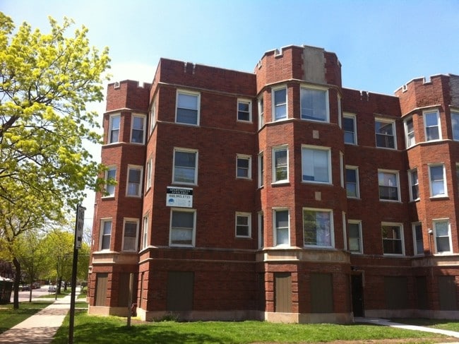 8152 S Evans in Chicago, IL - Building Photo - Building Photo