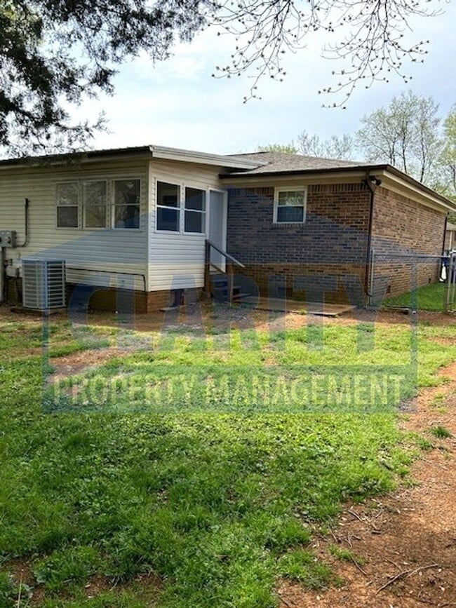 740 Village Green Dr in Cleveland, TN - Building Photo - Building Photo