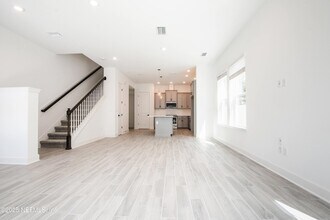 7436 Calusa Ct in Jacksonville, FL - Building Photo - Building Photo