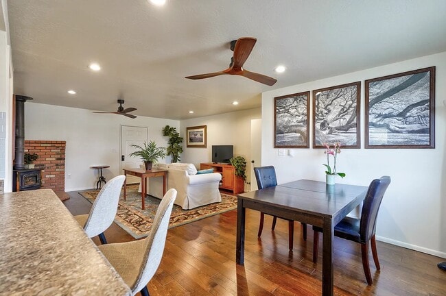 230 Granite Vista Dr