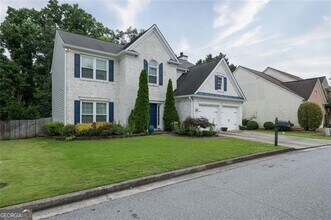 1404 Wickenby Ct in Dunwoody, GA - Building Photo - Building Photo