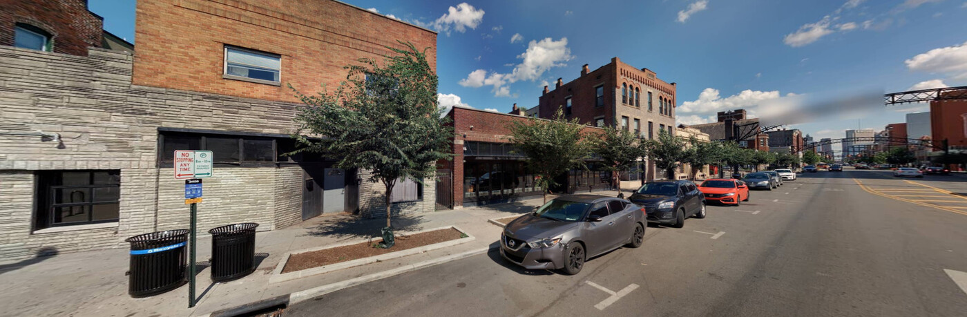 1114 N High St in Columbus, OH - Foto de edificio