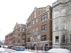 820-826 W Cuyler Ave in Chicago, IL - Foto de edificio - Building Photo