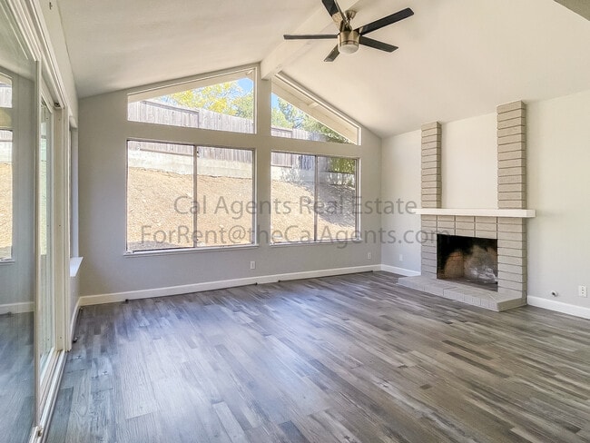 3600 Siskiyou Ct in Hayward, CA - Building Photo - Building Photo