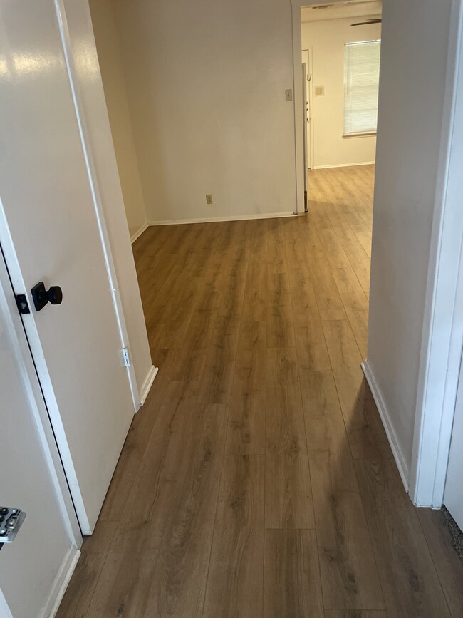 1021 Evening Dun St in San Antonio, TX - Building Photo - Building Photo