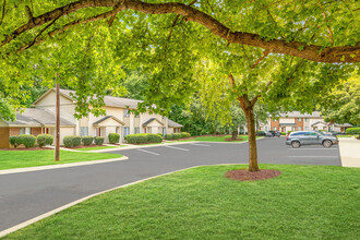 Fort Mill Townhomes in Fort Mill, SC - Foto de edificio - Building Photo