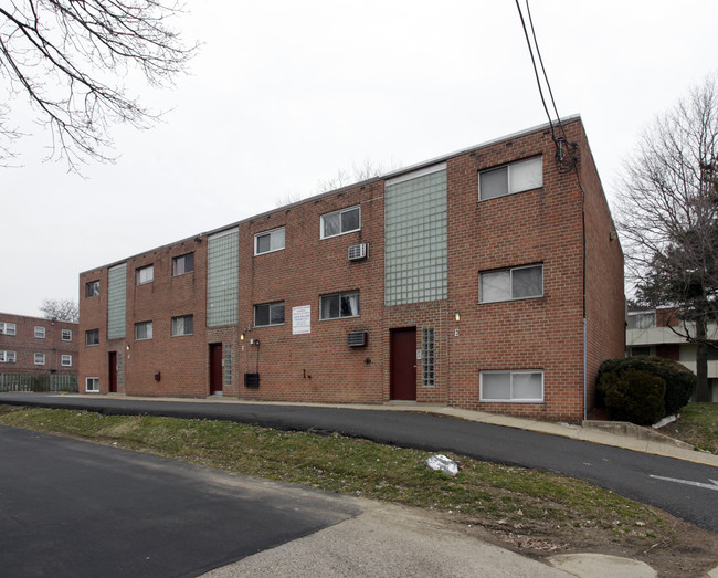 Welsh Gardens in Philadelphia, PA - Building Photo - Building Photo