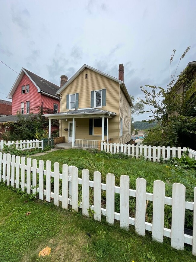 property at 456 Woodlane Ave