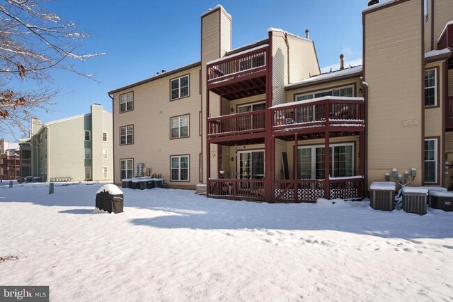 property at 7123 Elm Ct