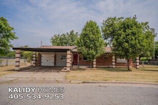1233 SW 65th St in Oklahoma City, OK - Building Photo