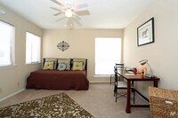 2829 Timmons Ln, Unit 132 photo'