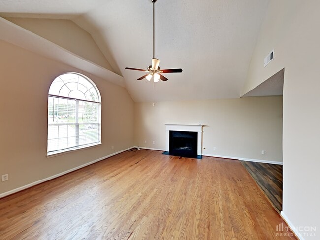 831 Asbury Trail in Lithonia, GA - Building Photo - Building Photo