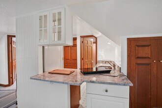 86 Gallows Hill Rd in Redding, CT - Building Photo - Building Photo