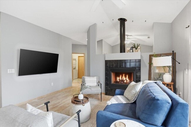 1140 E Dayton St in Madison, WI - Building Photo - Building Photo