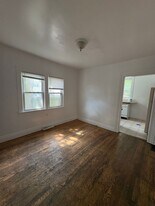 508 Emmet St in Ypsilanti, MI - Building Photo