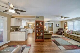 2704 S Terrace Rd in Tempe, AZ - Building Photo - Building Photo