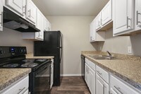 Building Photo - Estrella at Kiest Apartments in Dallas, Texas