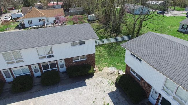 Del Mar Apartments - 1st Street in Carterville, IL - Building Photo - Other