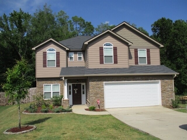 9795 Yellow Pine Rd in Columbus, GA - Building Photo